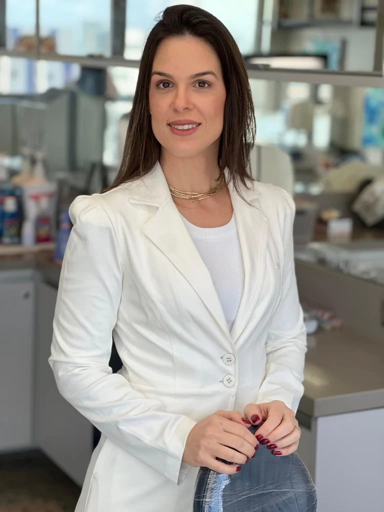 Dra. Mariana Passos